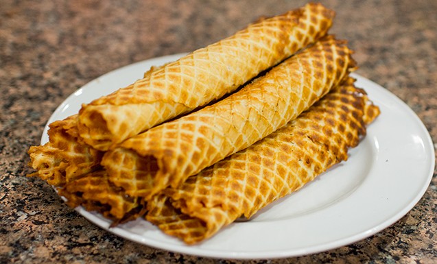Вафельные трубочки со сгущёнкой